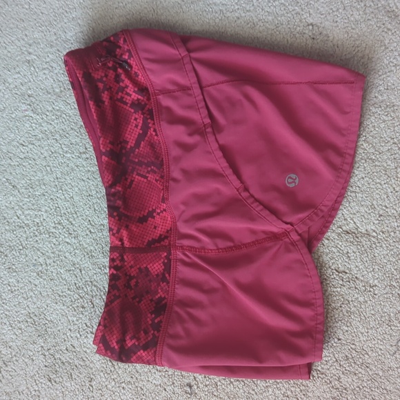 Lululemon run short - Picture 4 of 4